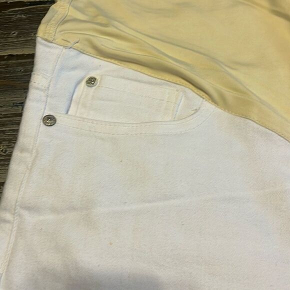 White basic skinny maternity plus jeans - Picture 2 of 7